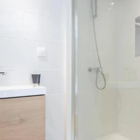 Apartman Renovated 100M² Townhouse , In The Heart Of The Old Town Of Antibes *