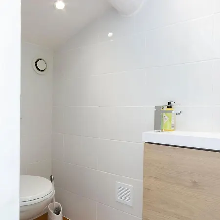 Renovated 100M² Townhouse , In The Heart Of The Old Town Of Antibes * Antibes