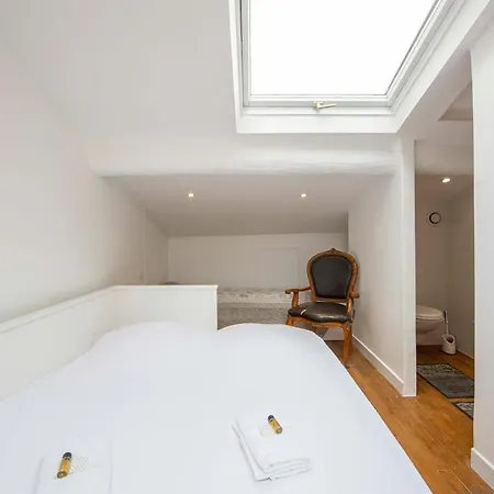 Renovated 100M² Townhouse , In The Heart Of The Old Town Of Antibes Apartman *